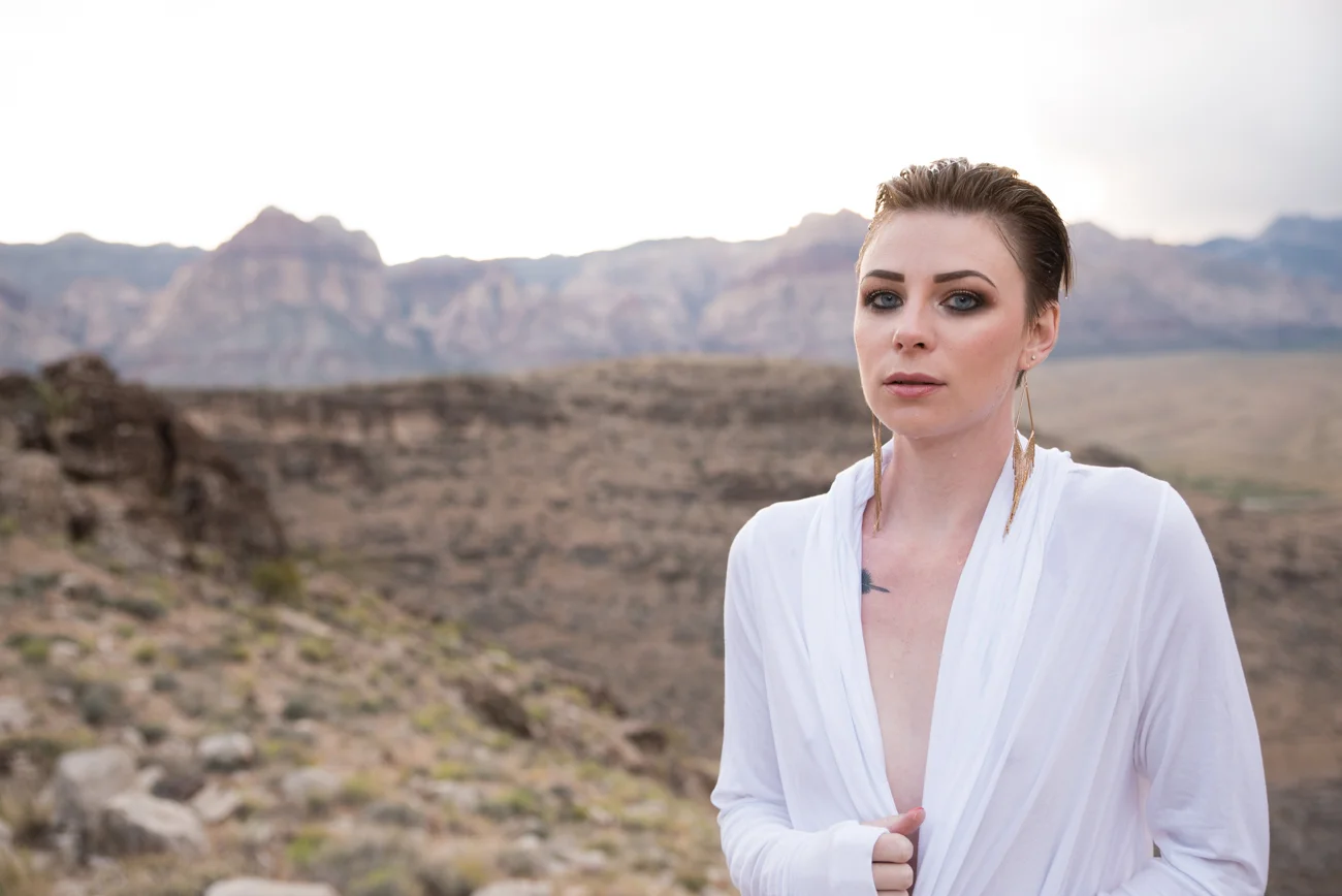 boudoir outside view of Red Rock