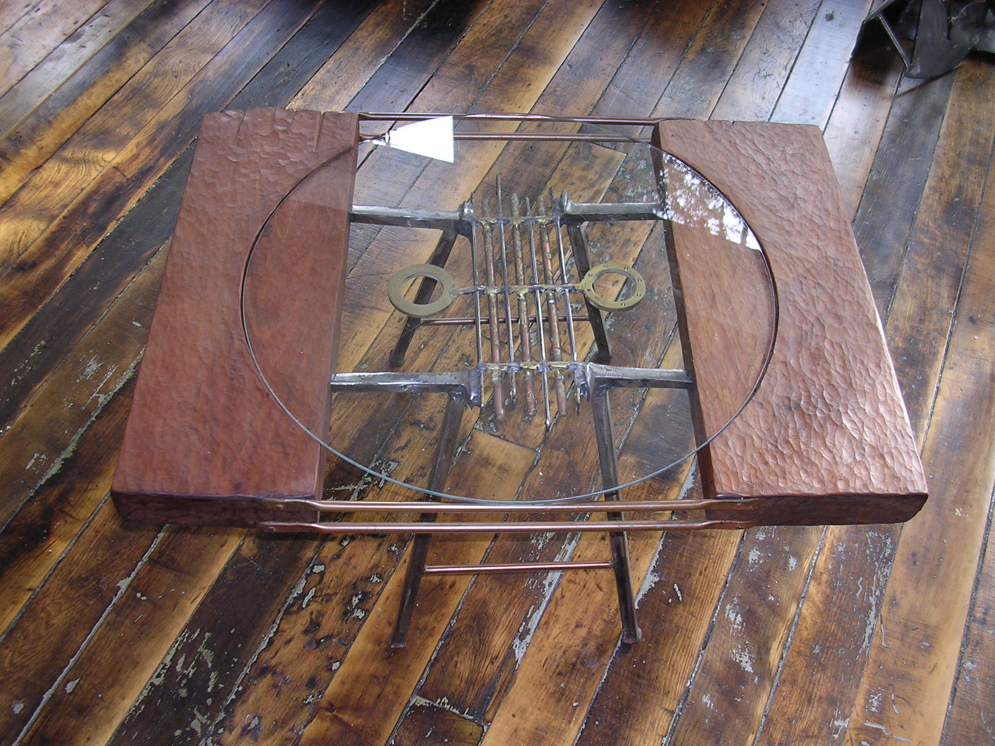 Low coffee table