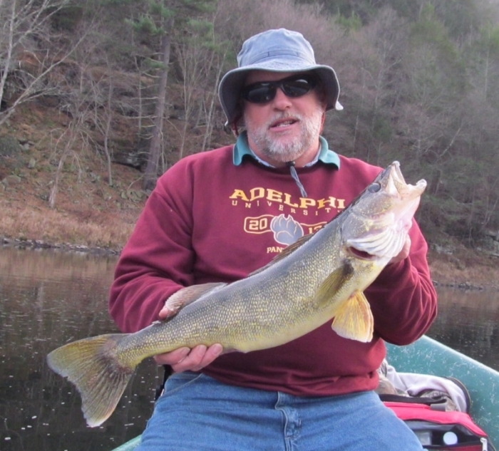 David G. with a 28" 8lb Walleye