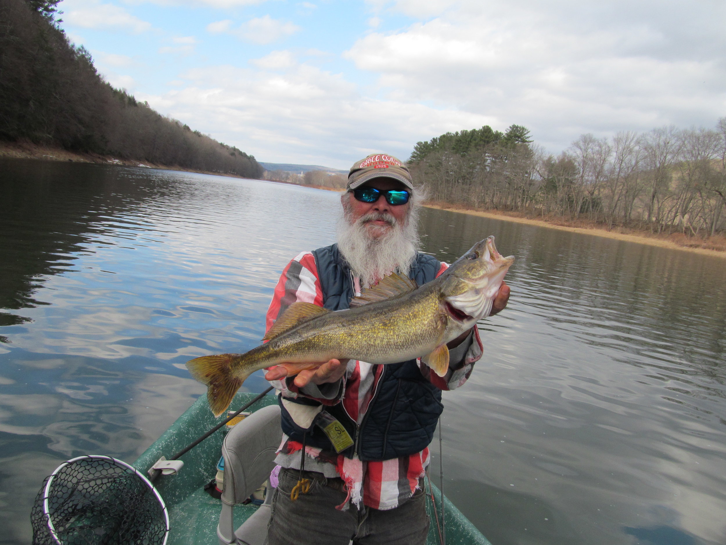 2/23/17 Len caught this beauty of a 23" Walleye!