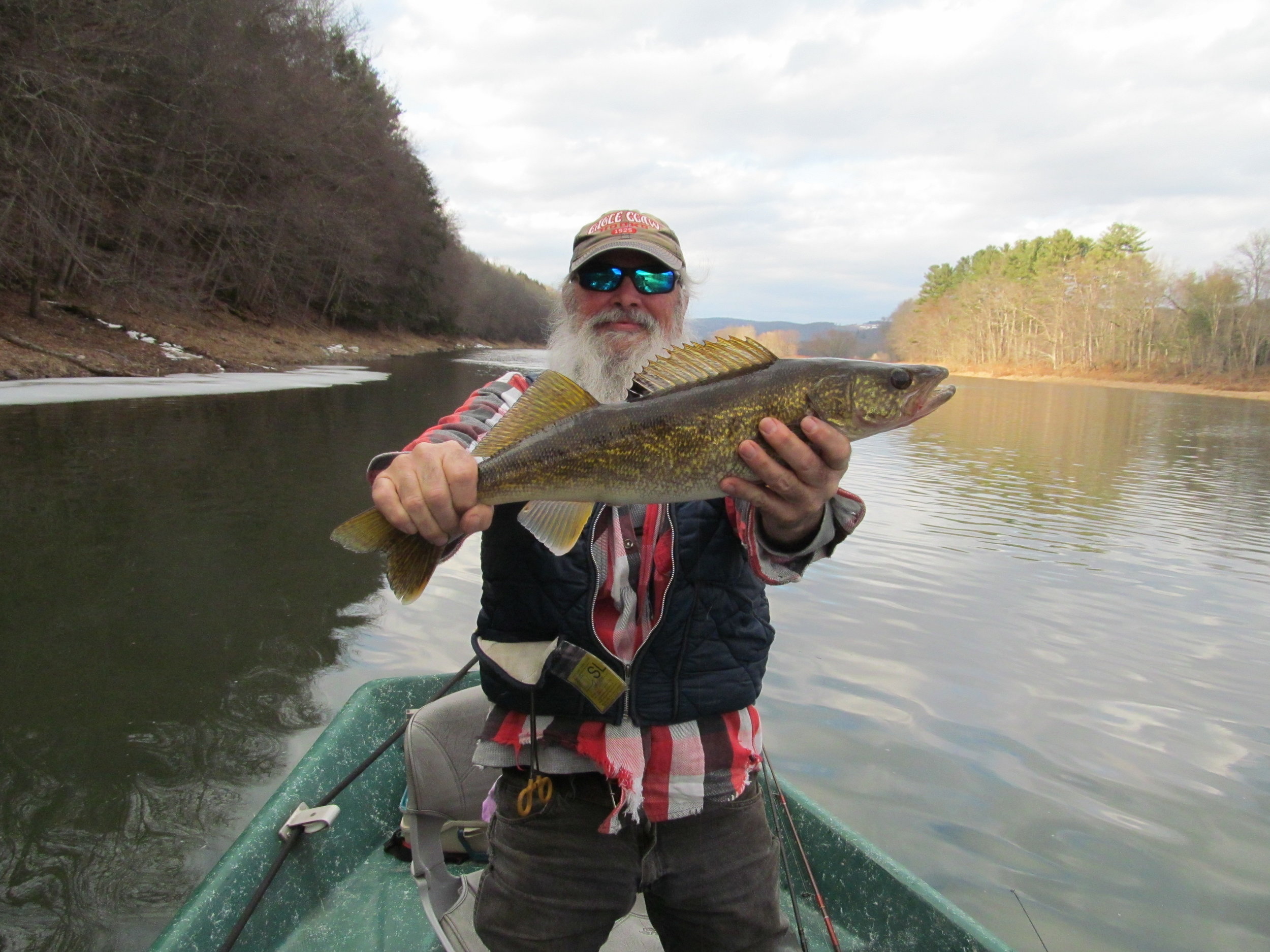 2/23/17Walleye King Len C. with another 25" Eye!