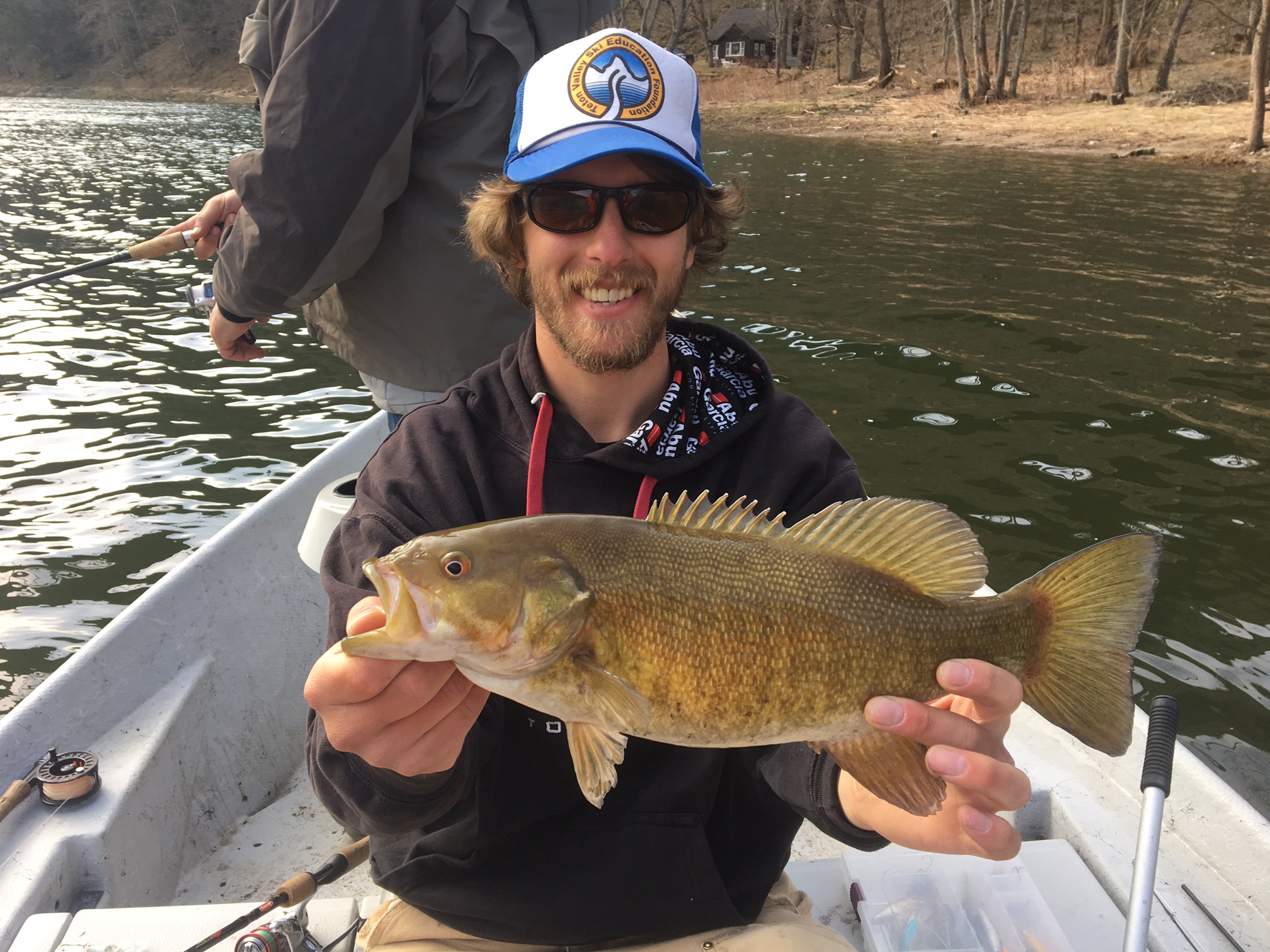 Guide Evan P with a 17" Smallmouth.