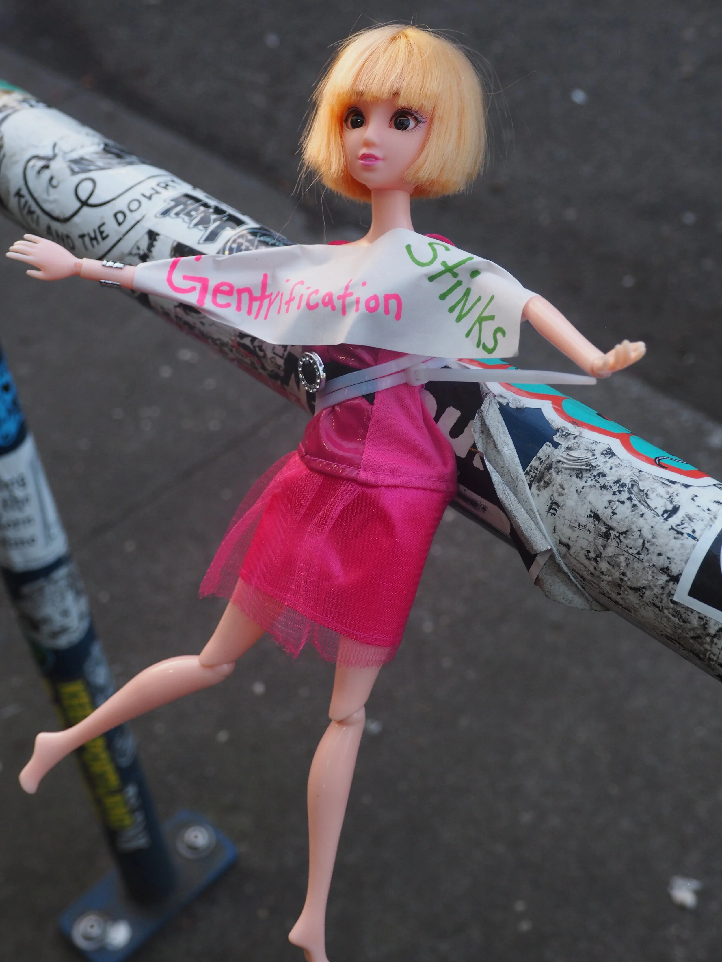 Street Art 'Dolls of Protest' 2019