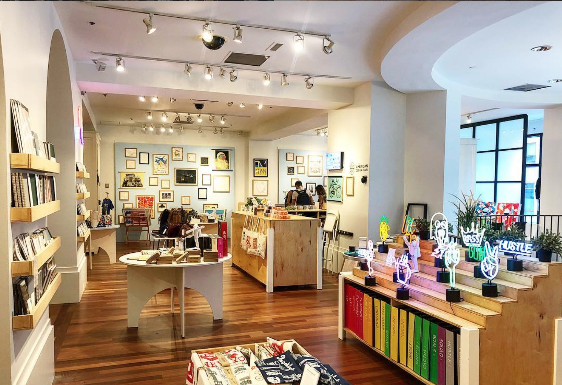 AmDC @ Banana Republic 34th St.