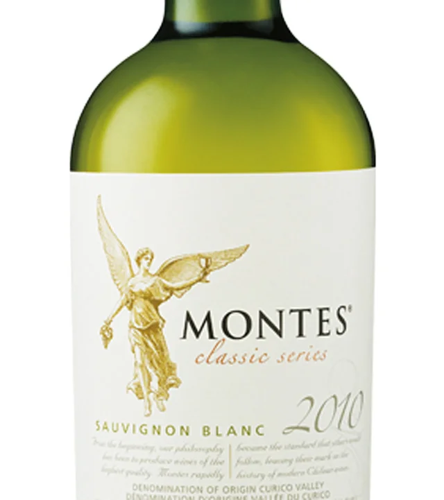 Montes-Classic-Series-Sauvignon-Blanc-2010-Label.jpg