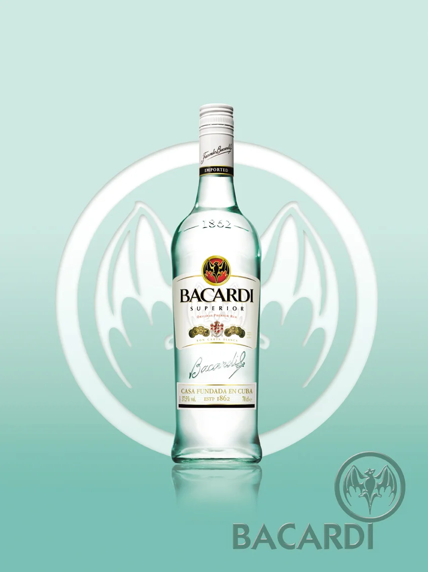 Bacardi Superior 70cl_applatit.jpg