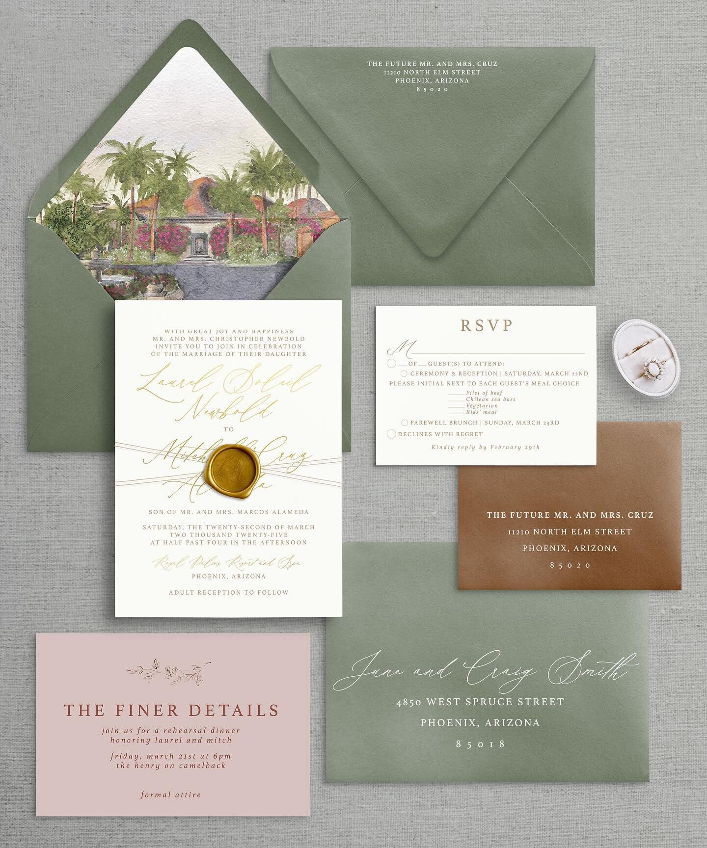Today&rsquo;s semi-custom suite is the Laurel! This is the third of my five current designs. 

Romantic script brought to life with metallic foil and a custom liner to bring it all together. Your guests will feel oh so special and you&rsquo;ll have k