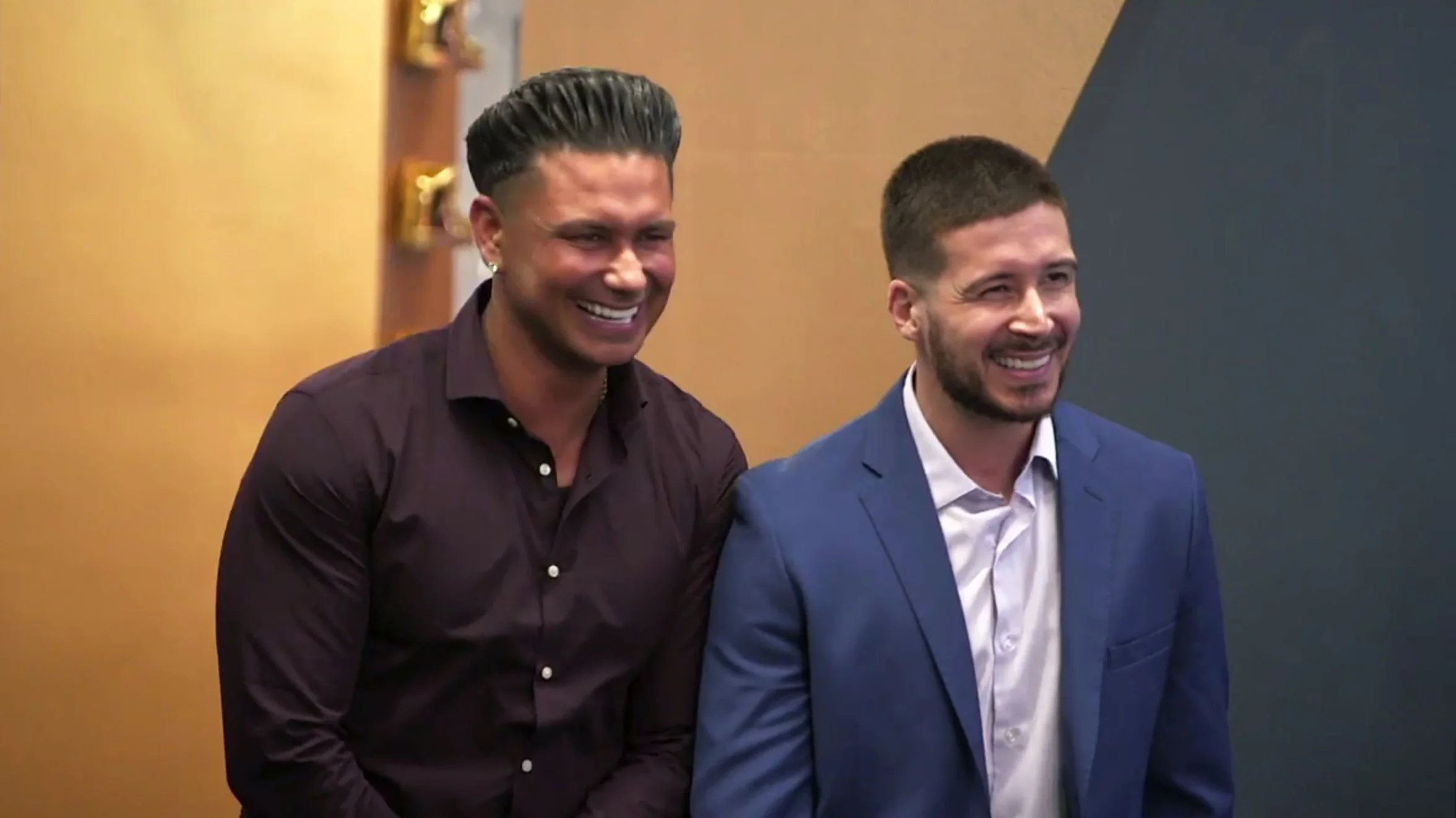 Double Shot At Love - Trailer