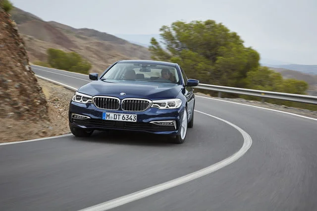 2018-bmw-5-series-20-640x0.jpg