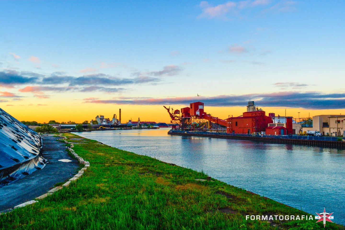 Sunrise Skyway Chicago Illinois Photographer Eric Formato 10-13-47.jpg