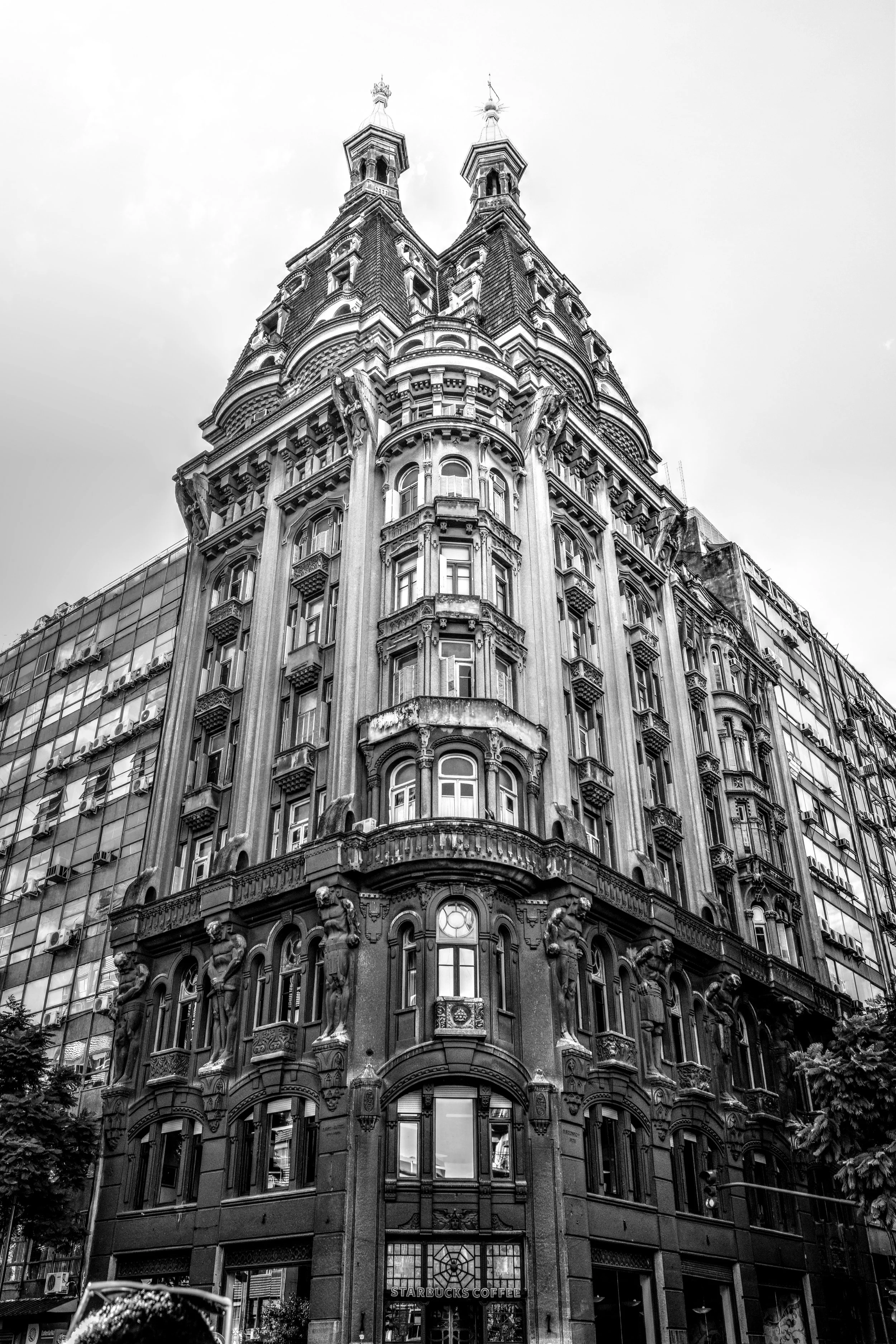 san telmo arquitectura  bnw.jpg