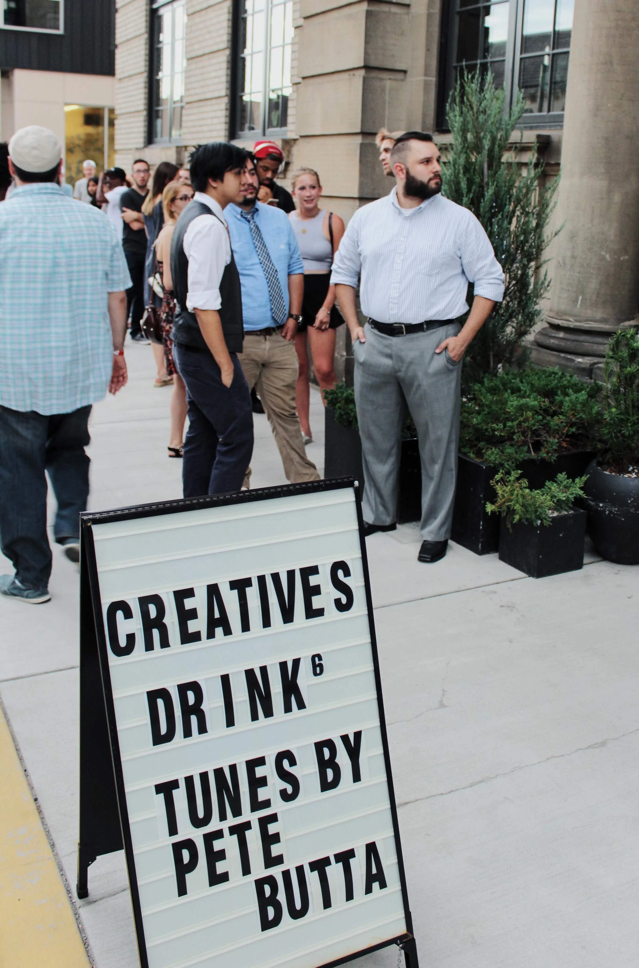 Line outside Ace Hotel for CD6