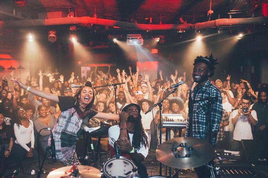 April + Vista were joined by percussionist Foots of FootsxColes during their sold out show at Union Stage last Friday. Photograph by @africanist