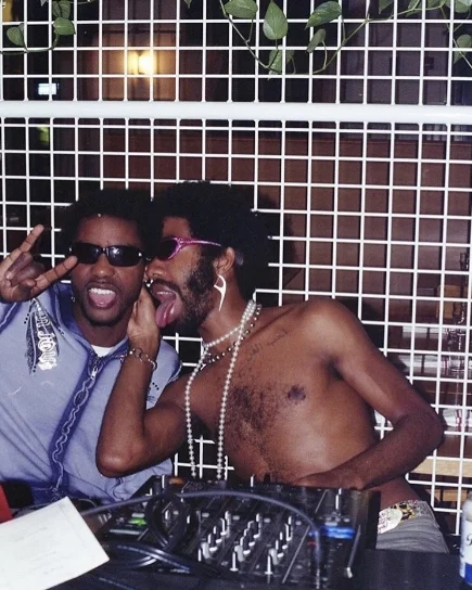 Cee left Bee right Photo by @CORRINEWHO