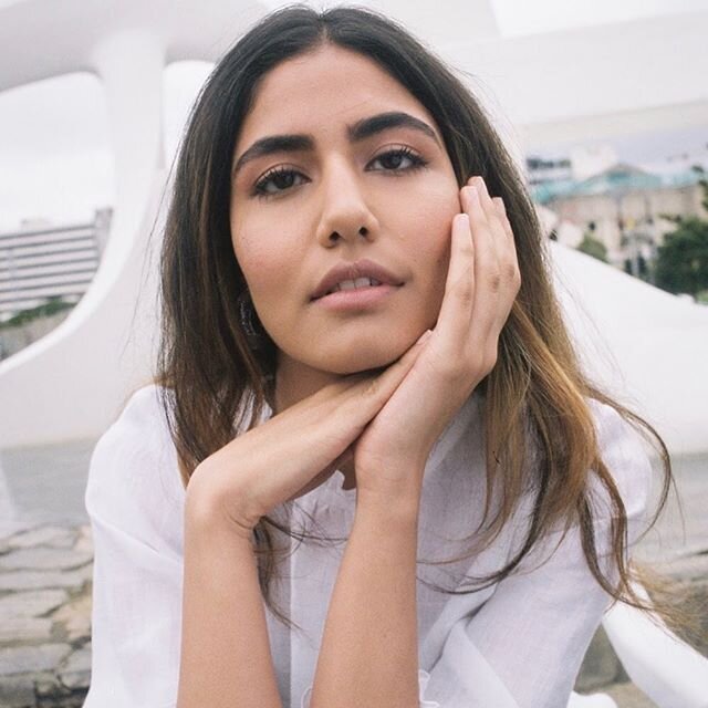 Good morning wintery Wellington. It&rsquo;s time to put on my @twentysevennames wool coat
&bull;
Here is @avantika_xm, back in mildly warmer times, wearing the &lsquo;moment blouse&rsquo; for #twentysevennames &bull;
📷 @lilypariswest &bull;
&bull;
&