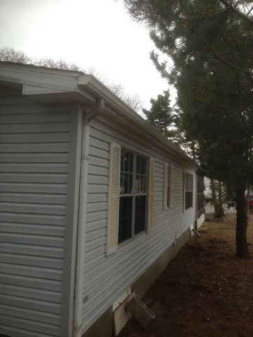 Gutter Replacement and Cleaning 5/5