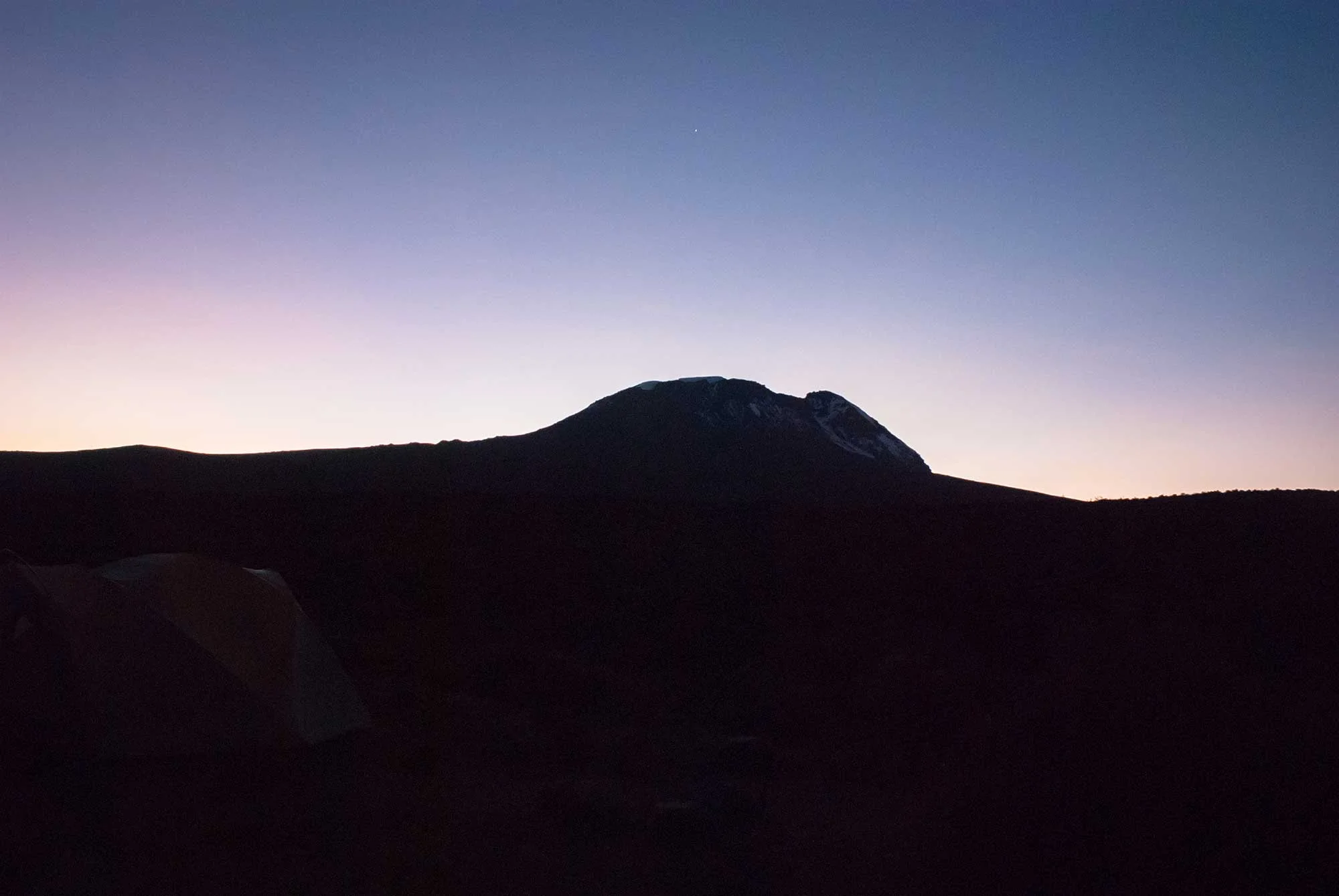 D3-03-Kibo-Sunrise-02-kilimanjaro.jpg