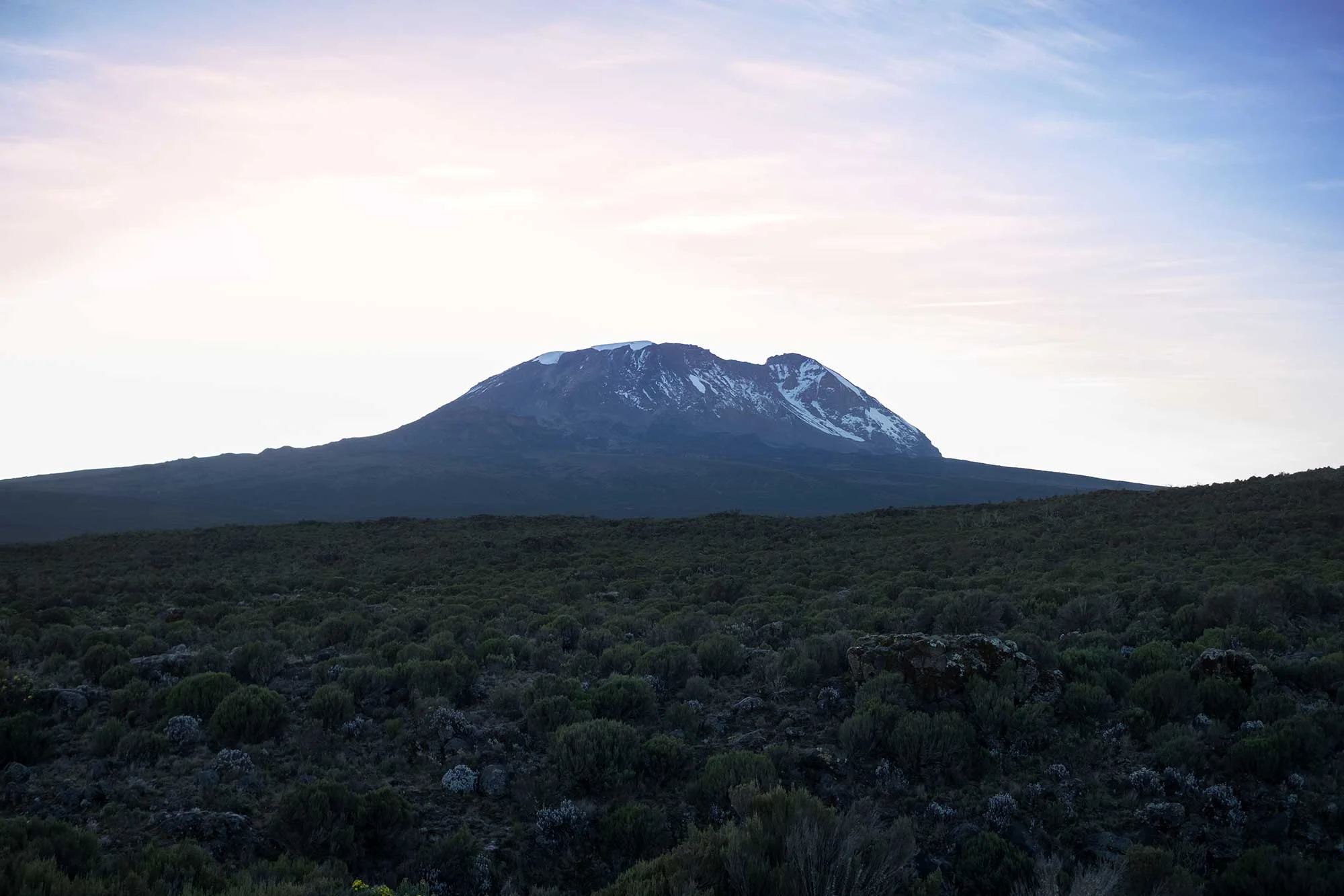 D3-04-Kibo-Sunrise-03-kilimanjaro.jpg
