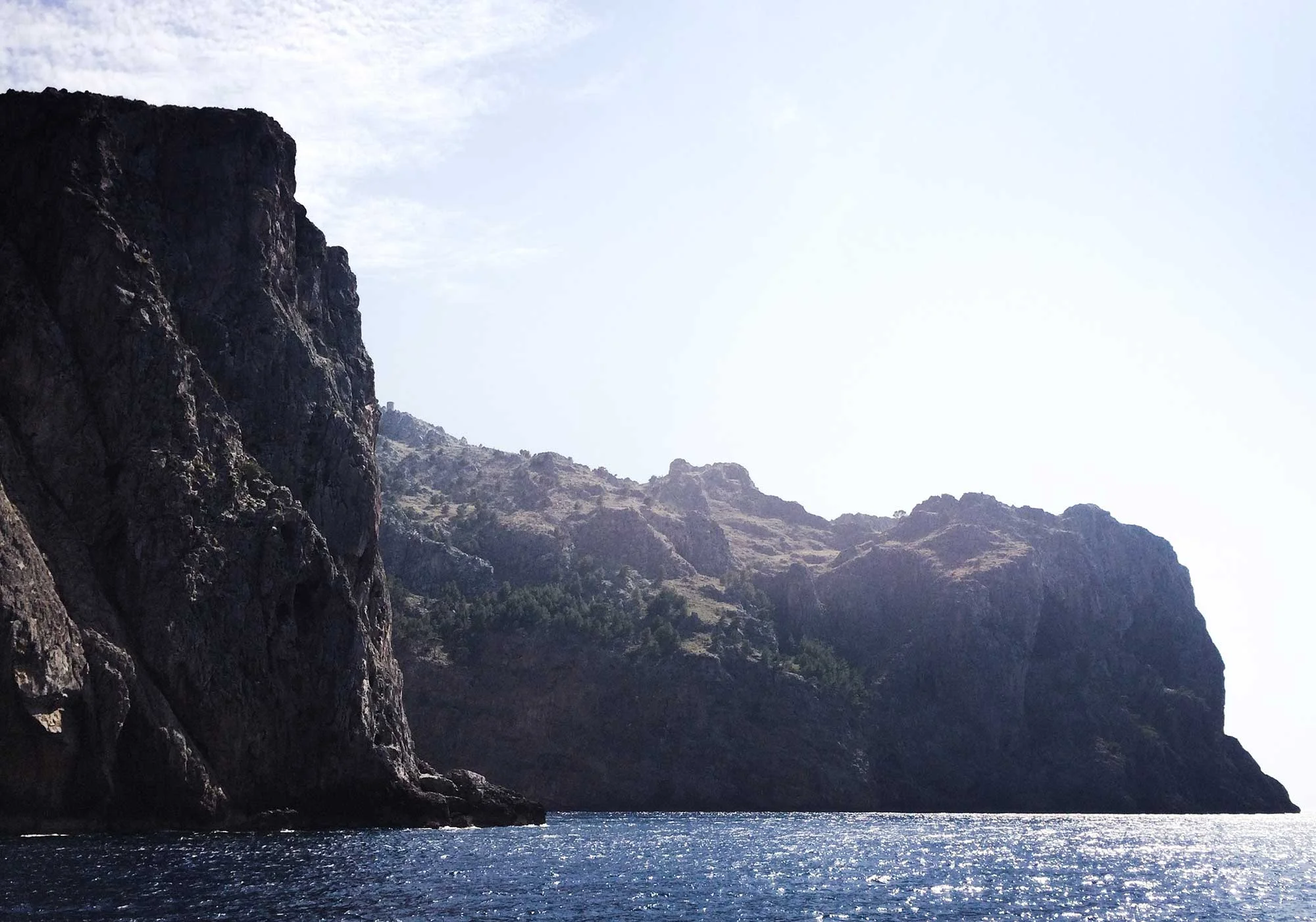 TDP-64-cliffs-on-ferry-ride-to-soller-torrent-de-pareis-mallorca-day-hike.jpg