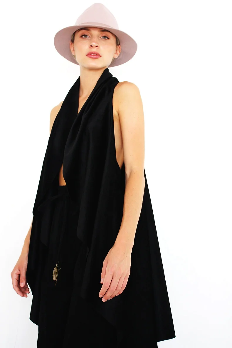 MERAKI-LUXE-FASHION-DESIGNER-HANDMADE-MIDNIGHT-SHRUG-LOVE-5.jpg