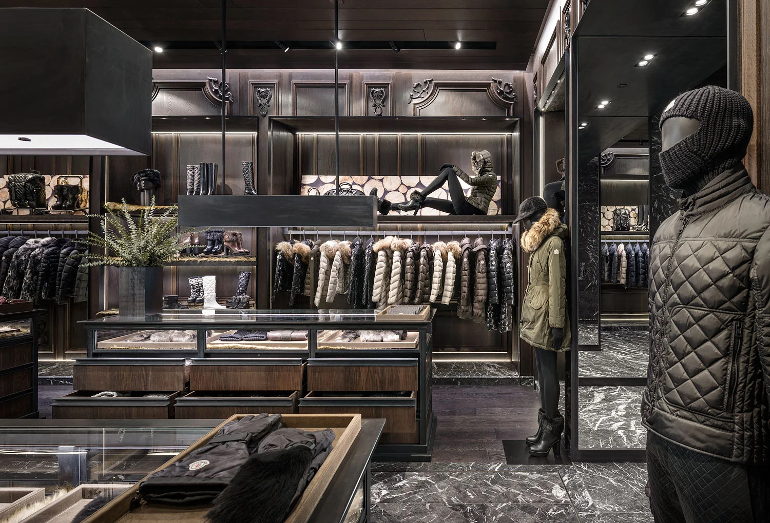 Moncler - Bellevue, WA
