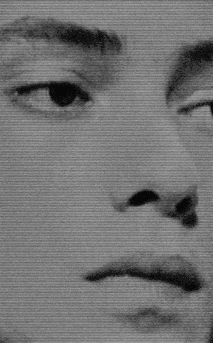 suzanne-darcy-baby-02.gif