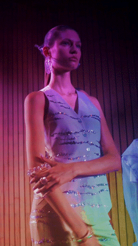suzanne-darcy-06.gif