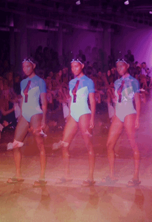 suzanne-darcy-11.gif