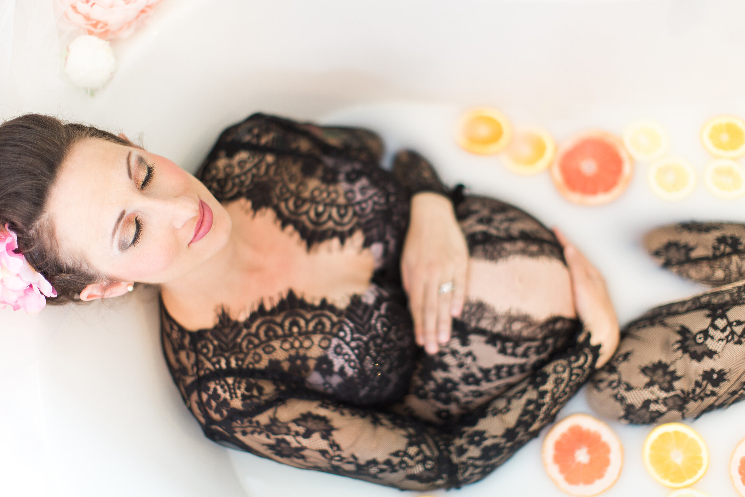 Oregon-Milkbath-Maternity-Photographer-02.jpg