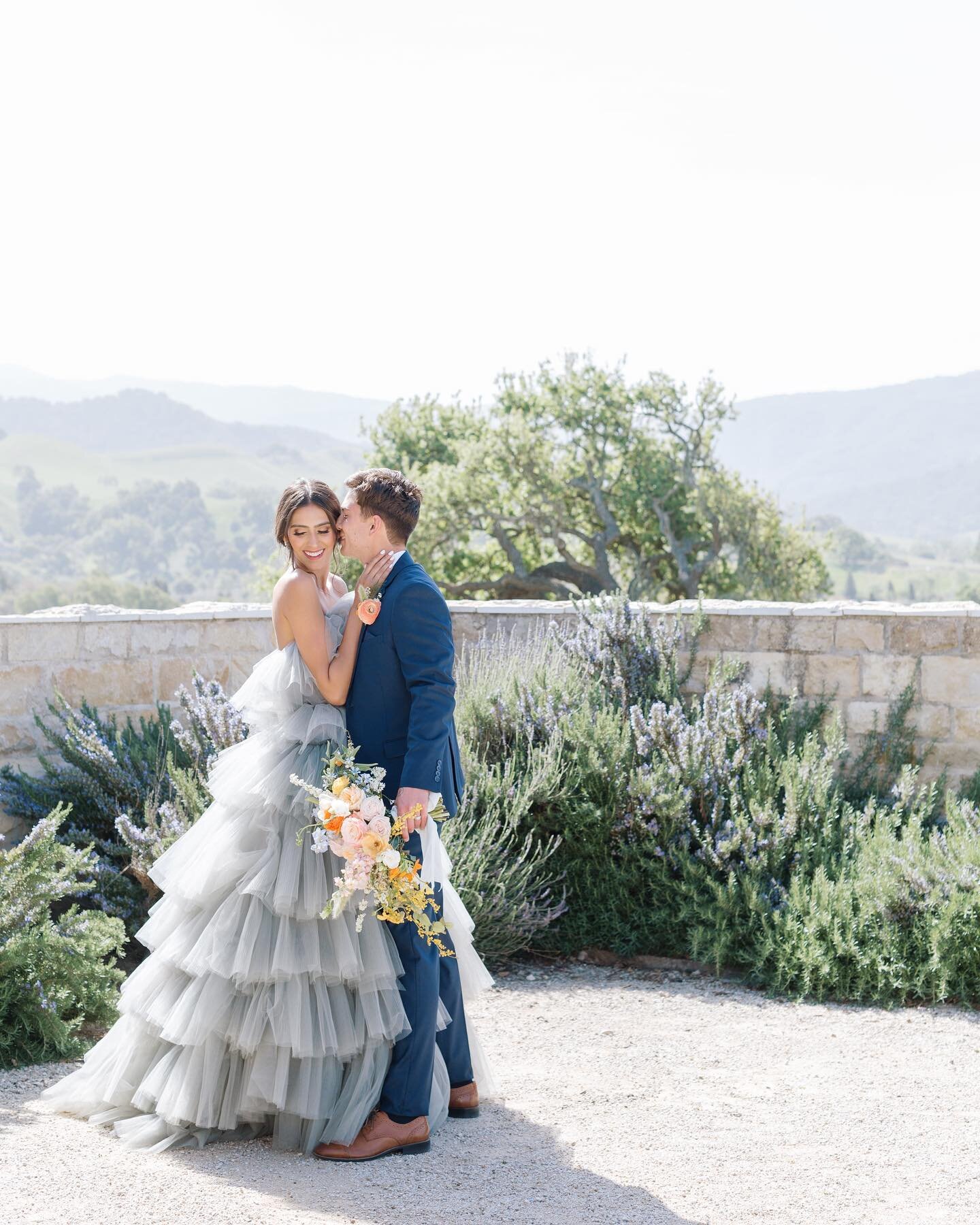 Happy Earth day! 🌿🌱🌿So grateful for our beautiful 🌎 and looking forward to exploring more of its beauty hopefully soon ✨

Photo: @angelinatphotography 
Host: @styledshootsacrossamerica
Concept &amp; Planning: @heatherbengeofficial
Venue: @sunston