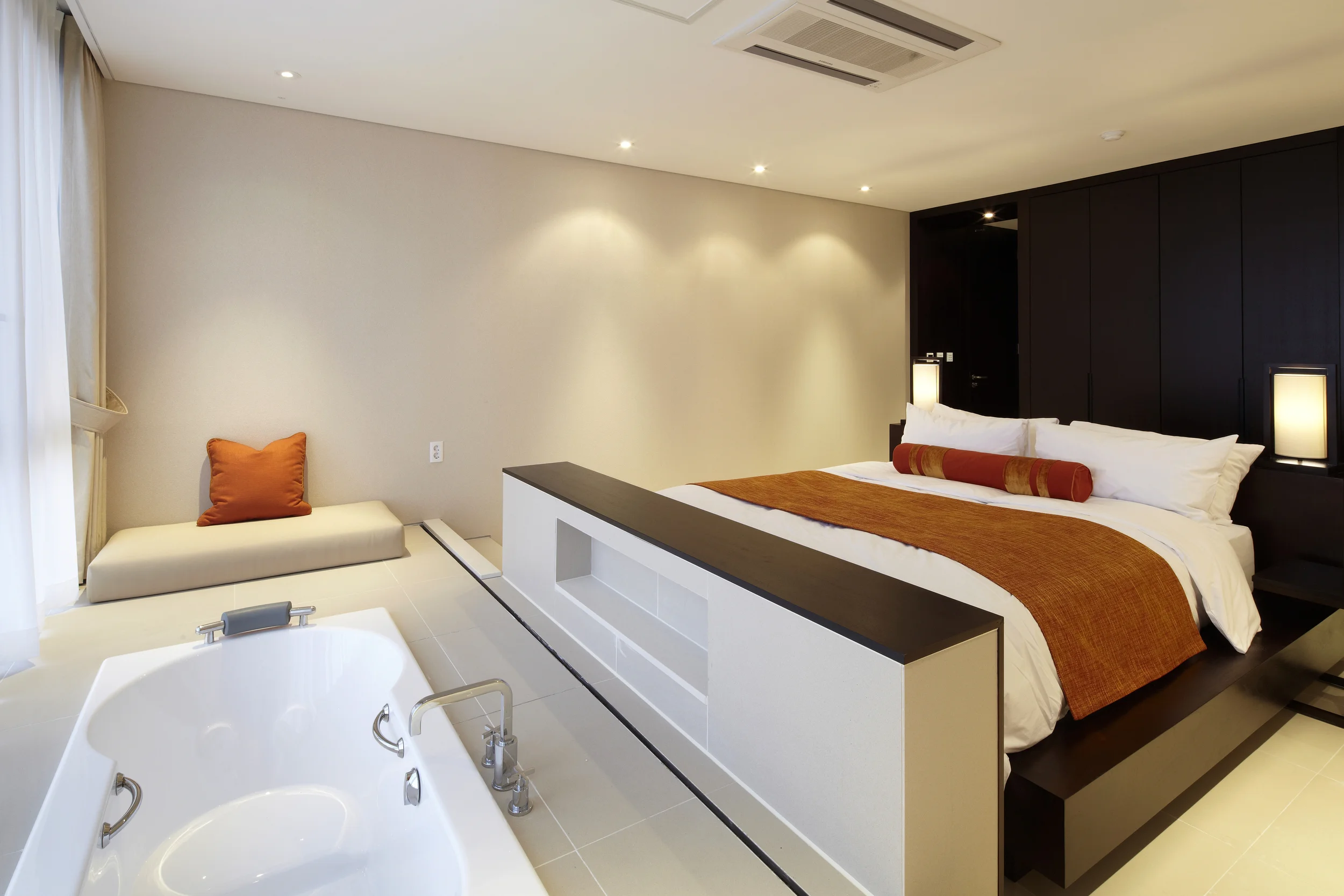 Jacuzzi Suite