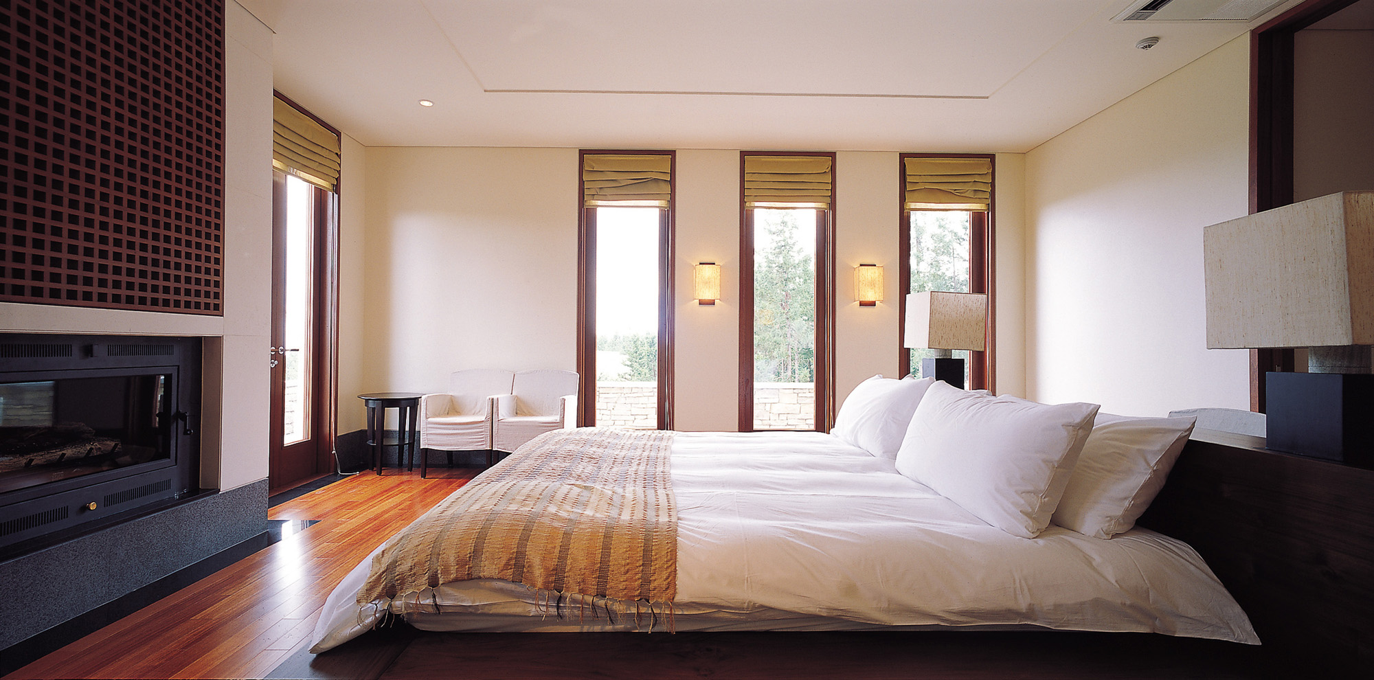 Villa master bed room