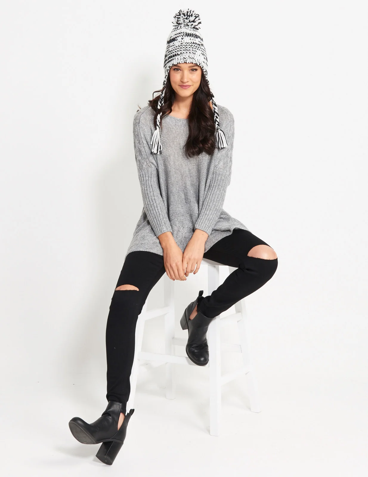 525944_greymarle_outfit_alt_l.jpg