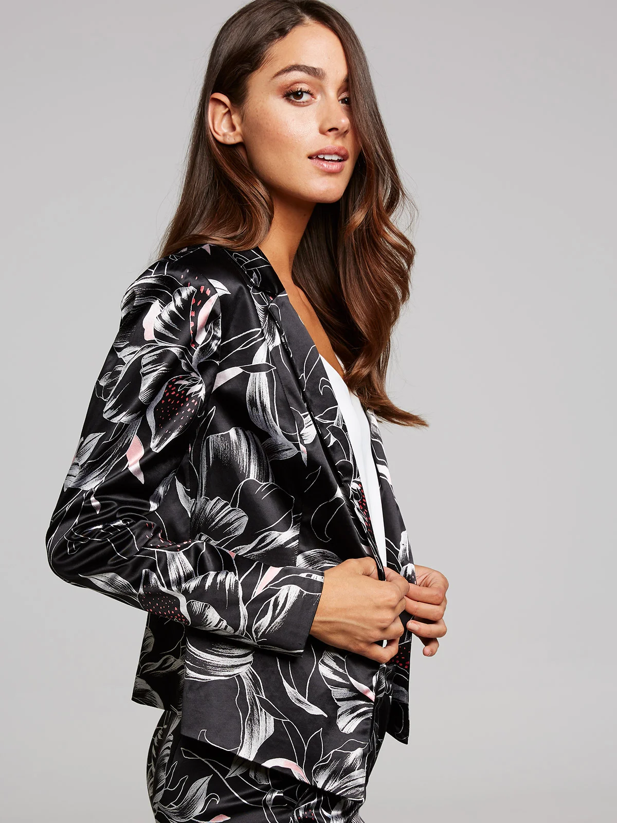 712906_moodyfloral_l.jpg