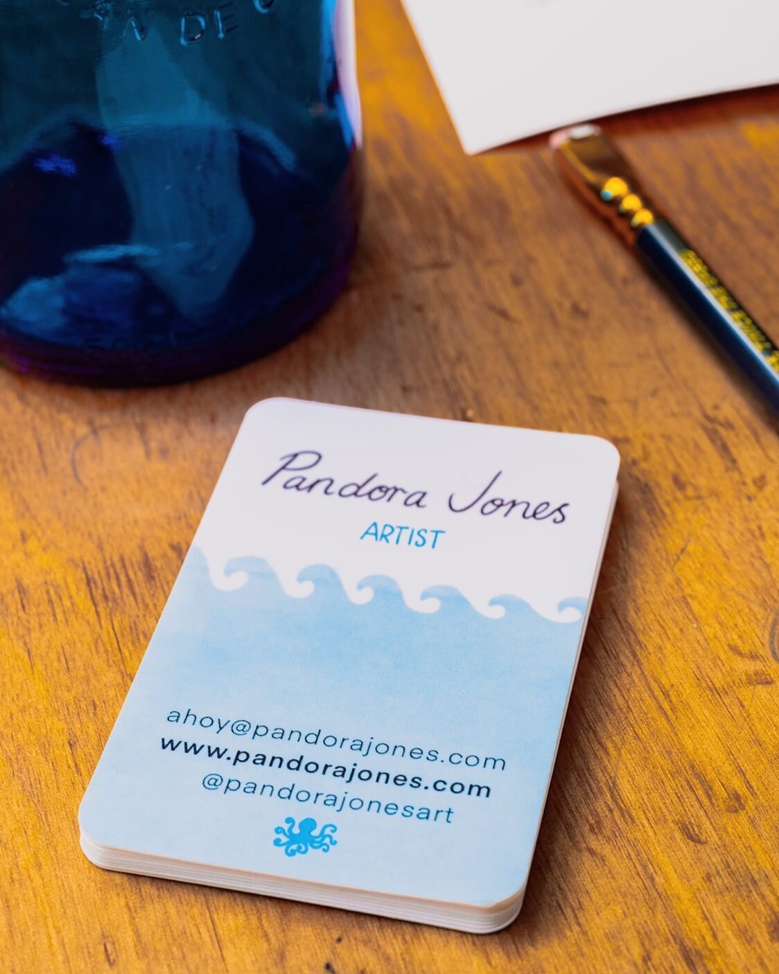 Love my business cards from @moo The little blue occy at the bottom is my favourite detail 💙

📷 by @letsdocoolthings