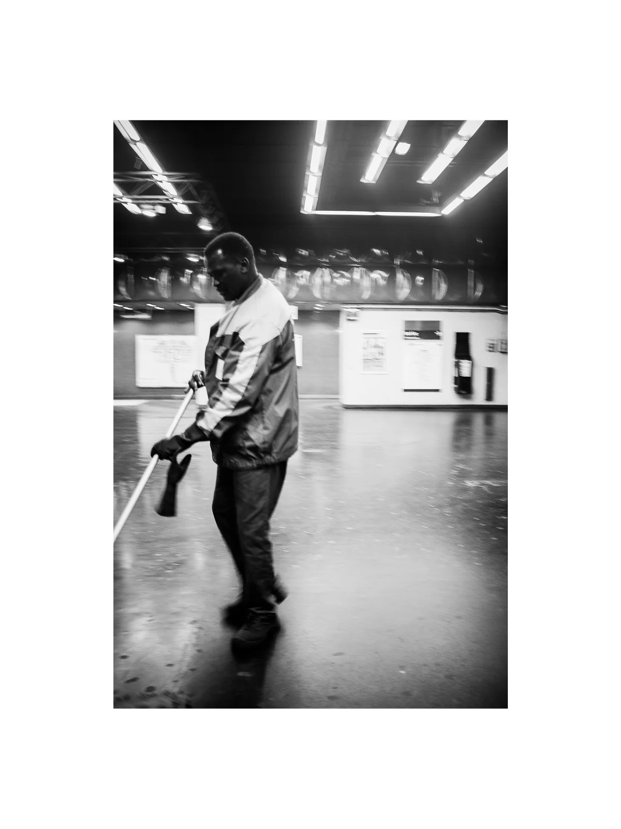 PARIS2016_VRTCL_mono8.jpg