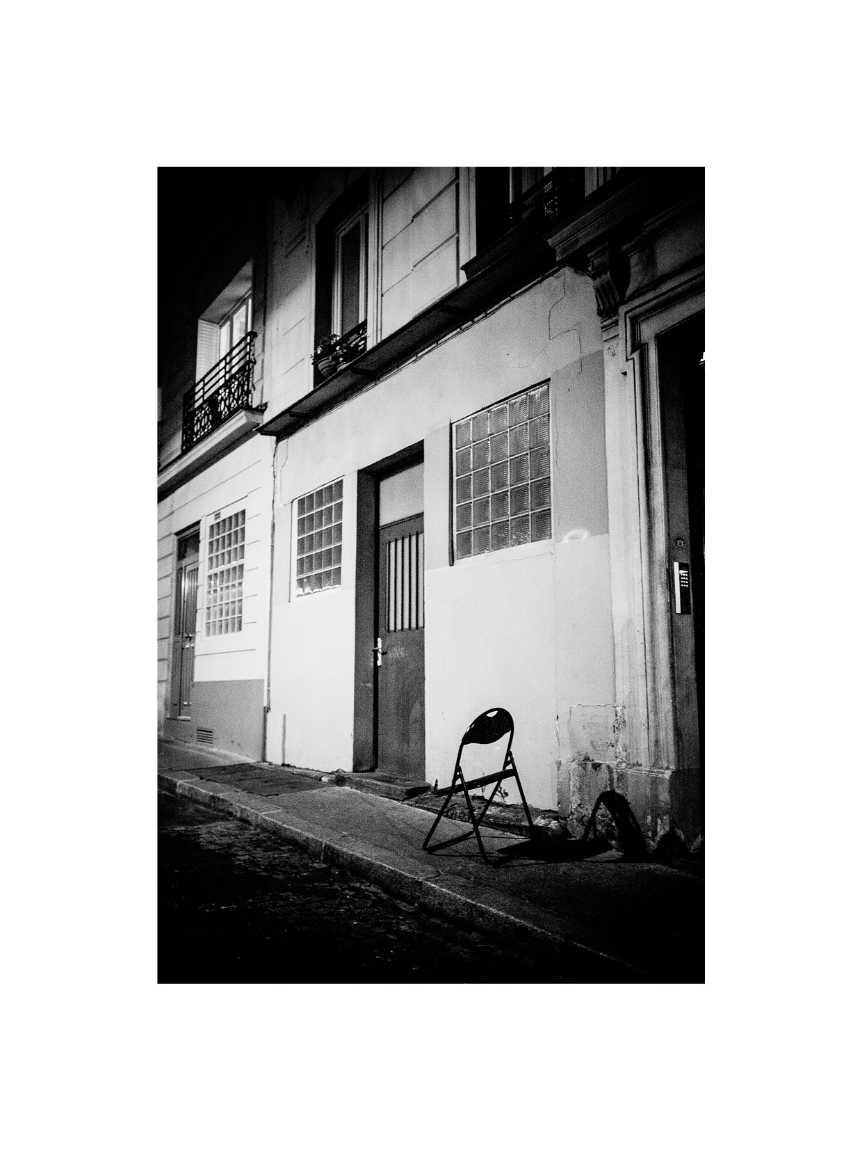PARIS2016_VRTCL_mono14.jpg