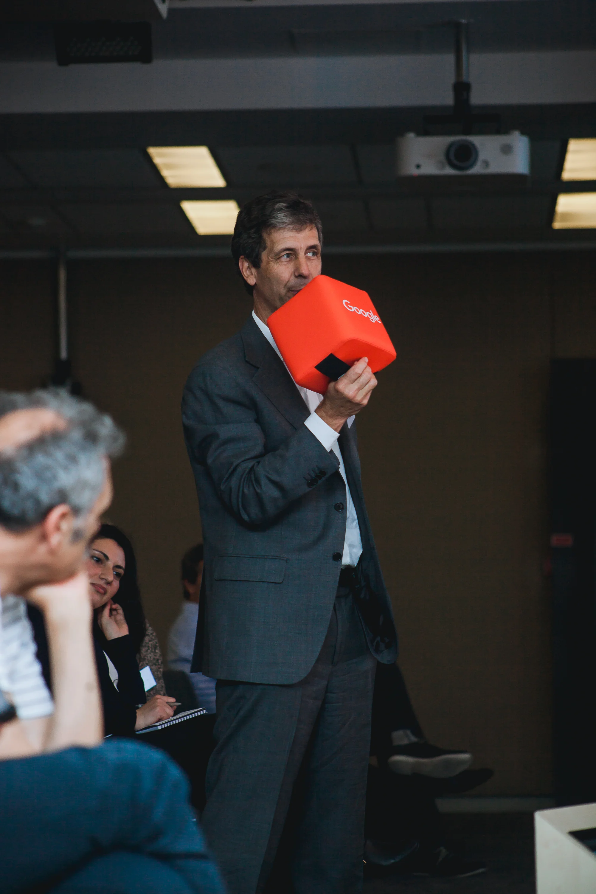  un event NEXT CONTENT 