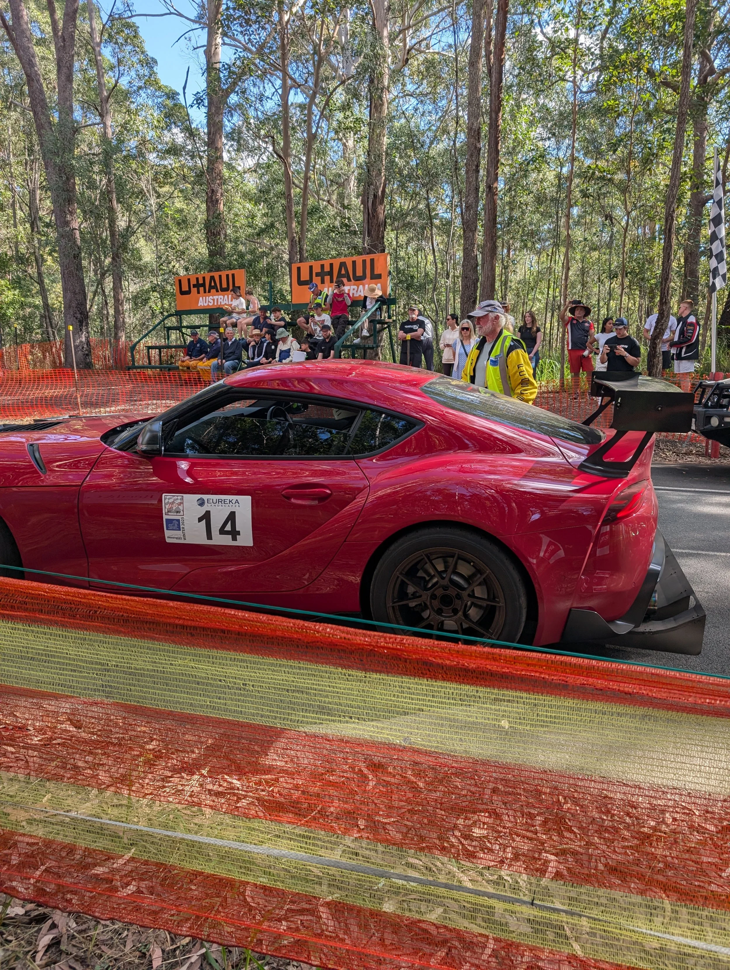 Field Recording -Noosa Hillclimb starting line