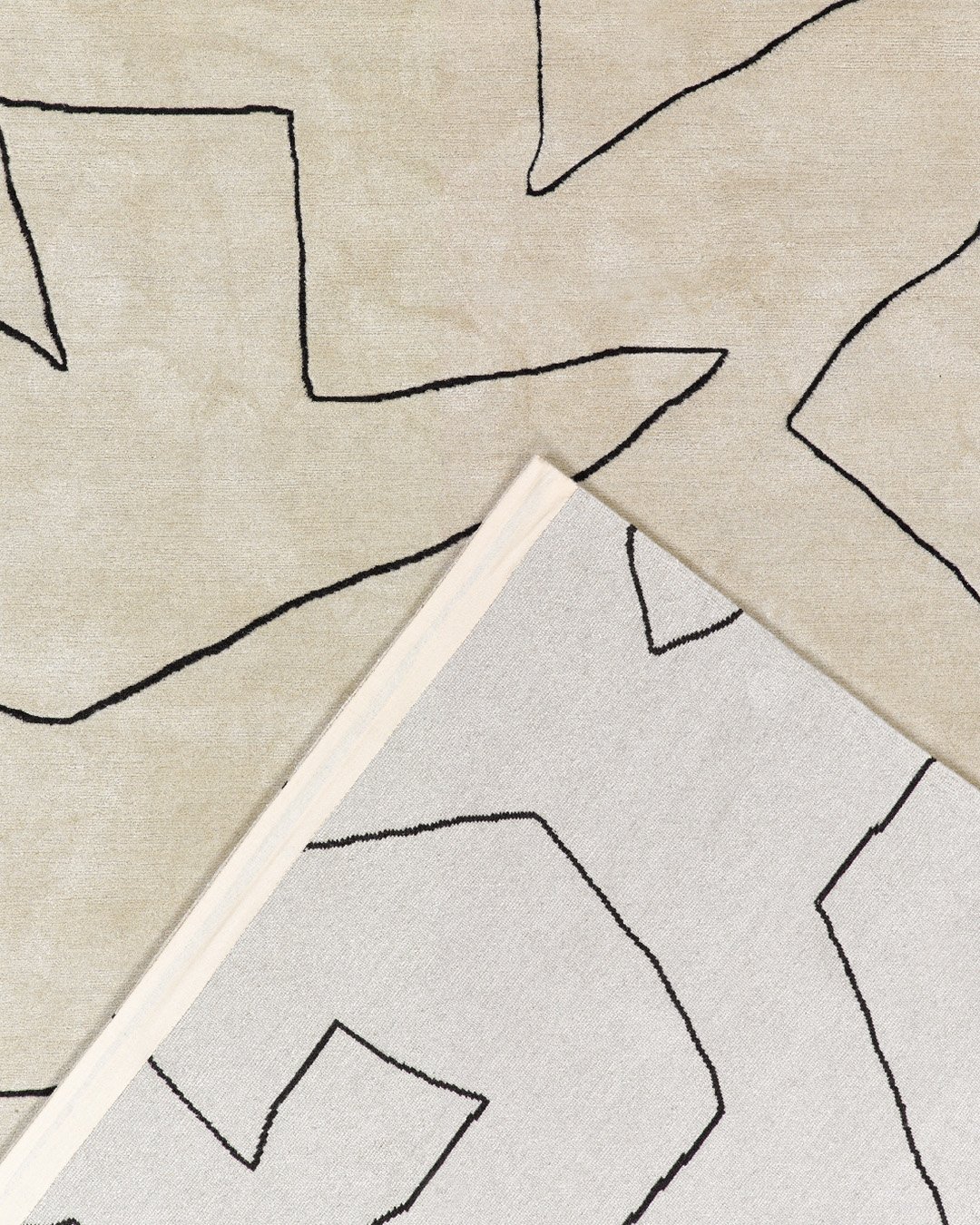 Oh Maze, you and your delicate, clumsy strokes bring sunshine into my day.

4 &ndash; Minute &ndash; rug collection