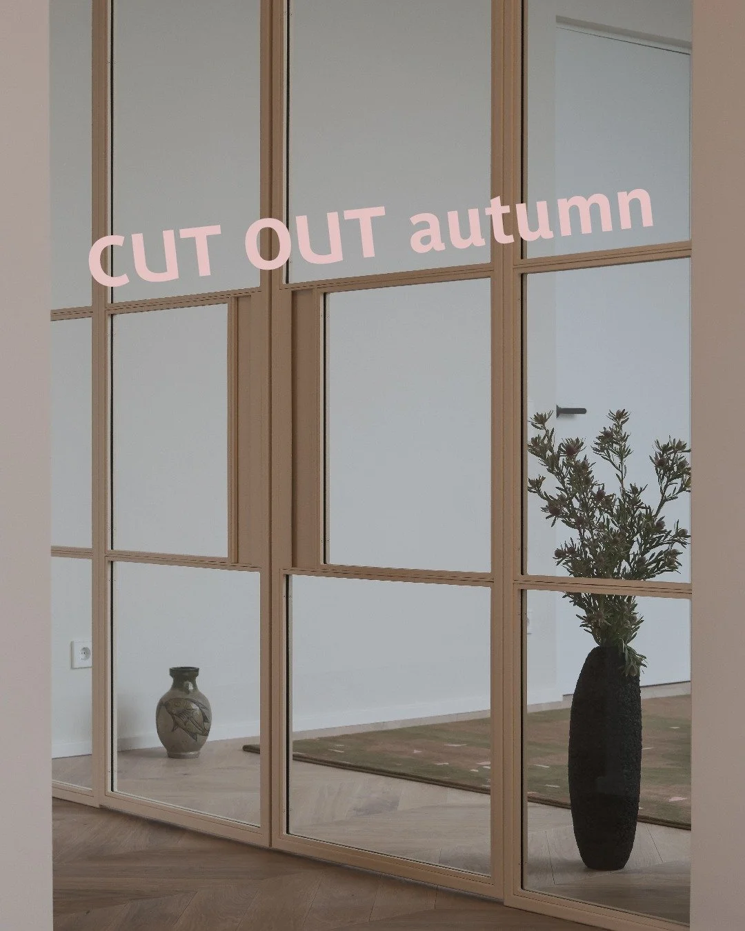 Seeing our rugs in a specially designed room is ultimately the reason why we do what we do. A rug is a wonderful player when it comes to proportion, material, colour and style. 

@carlo.designstudio