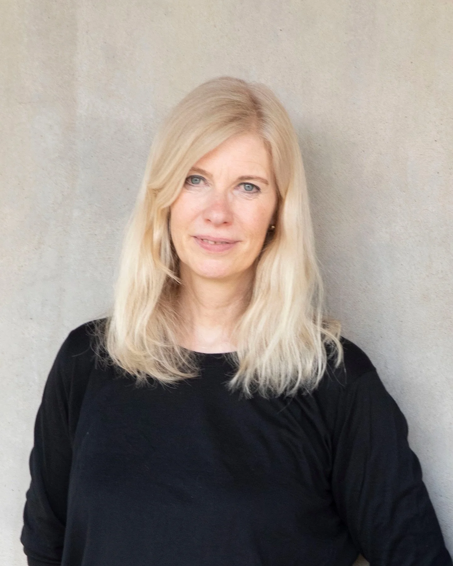 This is Birgit Krah &ndash; one of the creative minds behind Reuber Henning. She has been working with us since 2009 and is an integral part of the company.

She graduated from Bauhaus University in Weimar and has remained a seeker ever since. We app