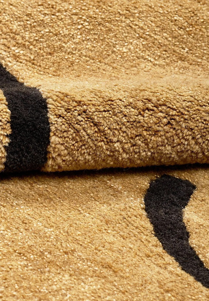 Trace-Clay_detail2.jpg