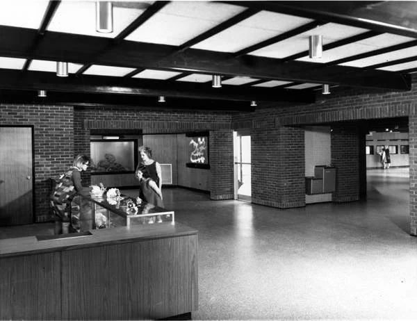 14-May-7-1967-Rough-textured-sand-mold-brick-is-used-throughout-the-aquariumalong-with-woodgrain-Videne-paneling-and-doors-manufactured-by-Goodyear.jpg
