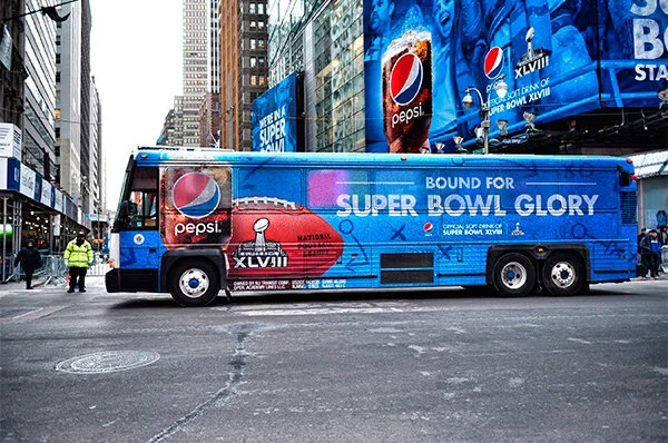 Times_Square_bus.jpg