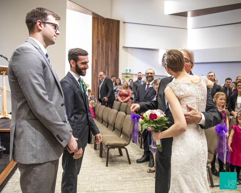 Laura and Andrew's winter wedding, photo 7