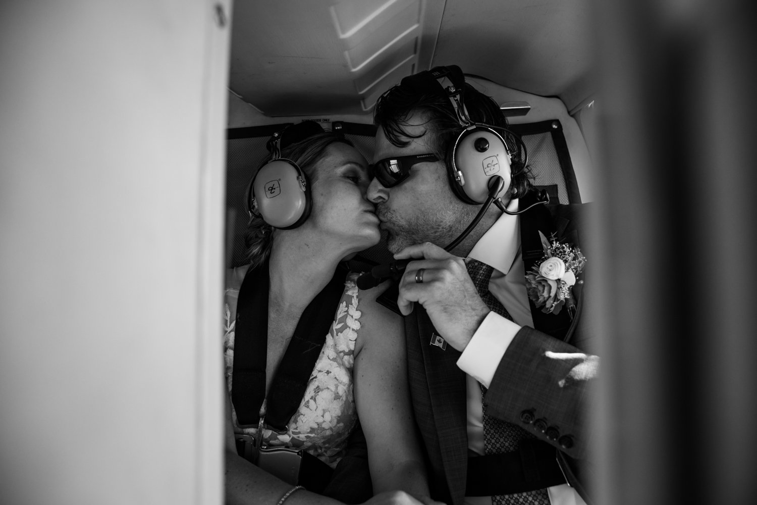 ©KateePederson-Revelstoke-Helicopter-Wedding-41.jpg