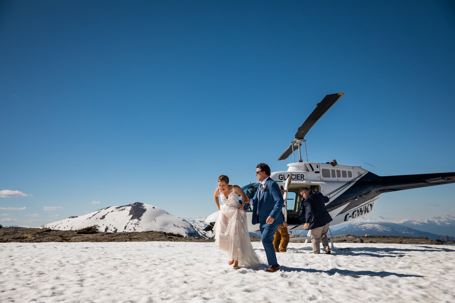 ©KateePederson-Revelstoke-Helicopter-Wedding-42.jpg