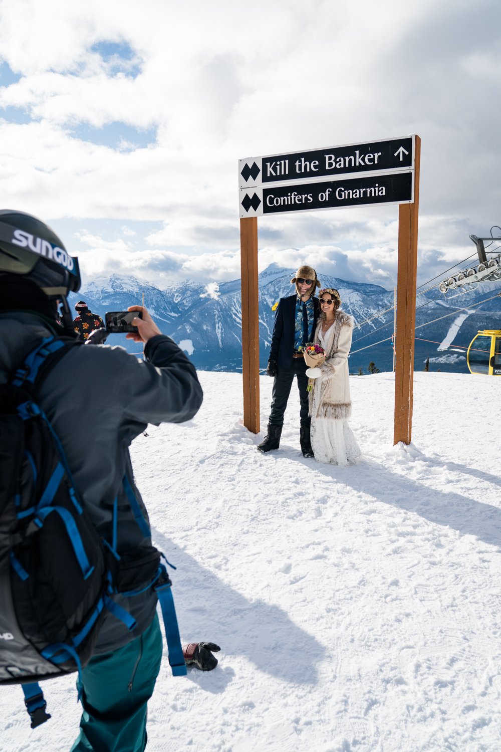 winter-mountain-revelstoke-snowboarding-elopement-42.jpg