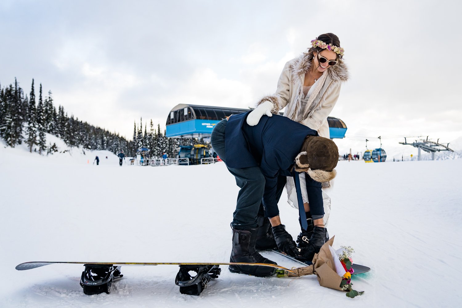 winter-mountain-revelstoke-snowboarding-elopement-77.jpg
